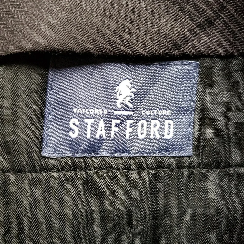 Stafford Dress Pants Mens 40x32 Grey Travel Performance Microfiber Classic Fit